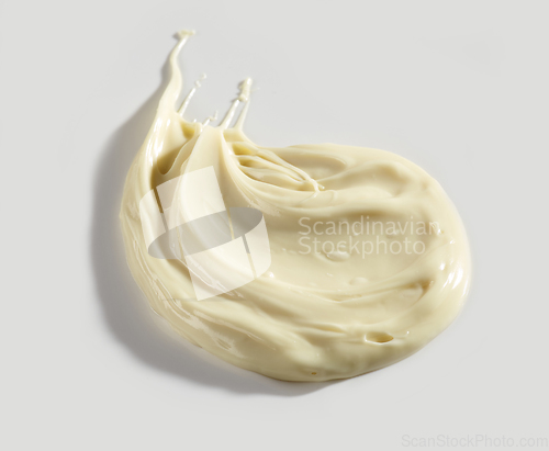 Image of melted white chocolate