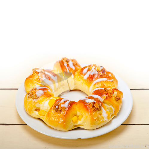 Image of sweet bread donut cake