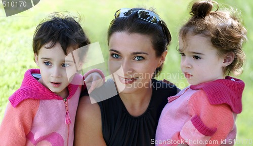 Image of Mother and her two daughters