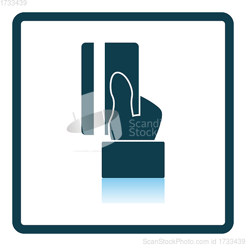 Image of Hand Hold Crdit Card Icon