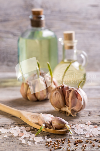 Image of Garlic cloves