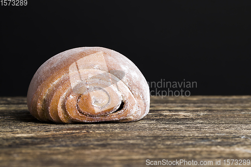 Image of whole fresh bun