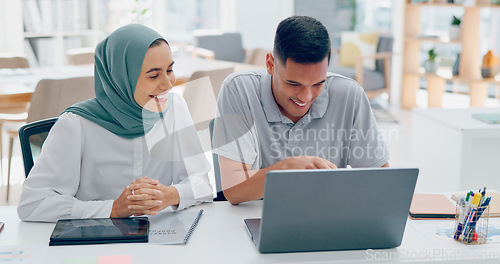 Image of Muslim, laptop or woman with a manager planning a SEO digital marketing or advertising strategy in a office building. Islamic, collaboration or hijab employee talking or speaking of ideas to a worker