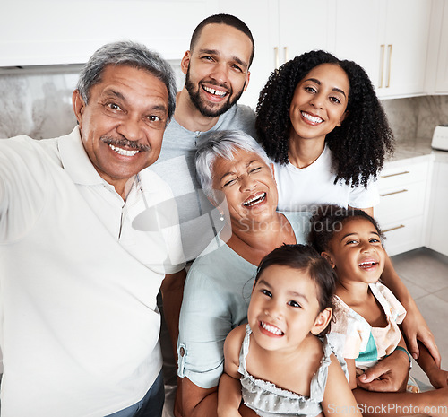 Image of Selfie, big family and portrait in home kitchen, bonding and having a fun time. Love, support or happy father, mother and grandparents with girls or kids laughing and taking pictures for social media