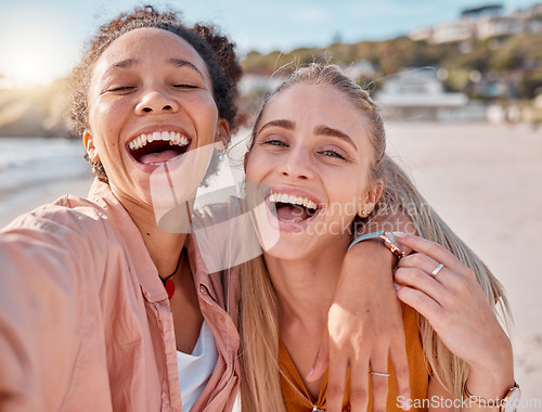 Image of Selfie, excited and portrait friends at the beach for bonding, weekend and holiday in Miami. Happy, comic and women with a photo for vacation memory, travel and happiness hug by the sea in summer