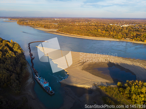 Image of barge in the working river