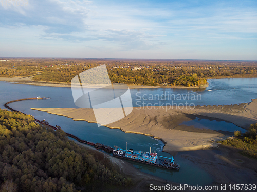 Image of barge in the working river