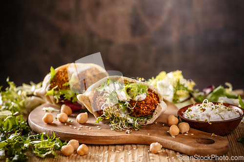 Image of Falafel and fresh lettuce