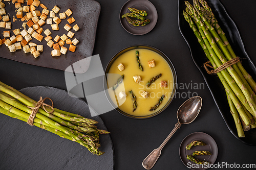 Image of Asparagus cream soup
