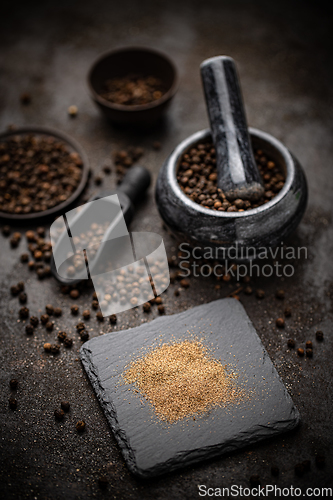 Image of Whole and milled black pepper