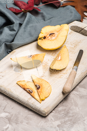 Image of Quince fruit parts