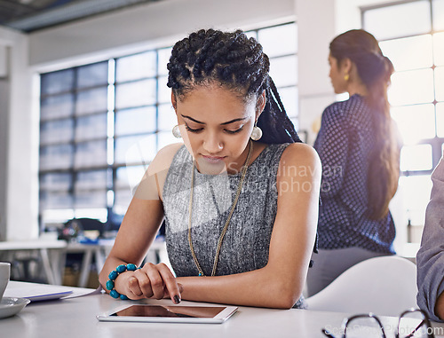 Image of Office tablet, black woman typing and working on advertising data analysis, social media statistics or customer experience insight. Brand monitoring software, ui research or girl review web analytics