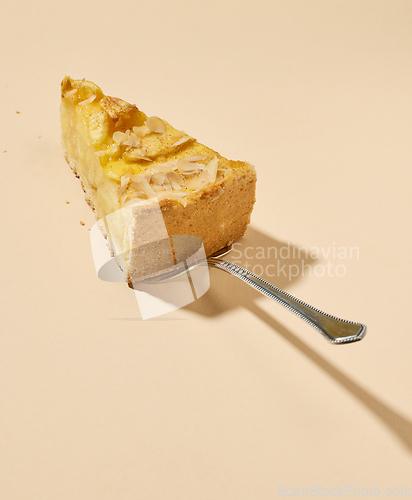 Image of piece of apple cake