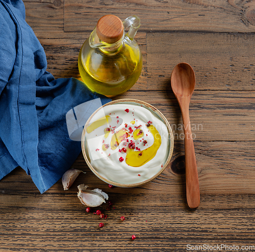 Image of bowl of sour cream or greek yogurt