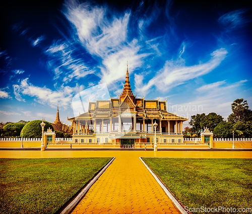 Image of Royal Palace complex in Phnom Penh