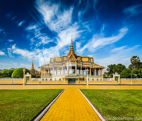 Image of Royal Palace complex in Phnom Penh