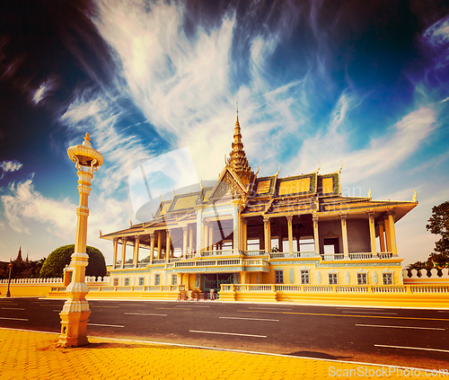 Image of Royal Palace complex in Phnom Penh