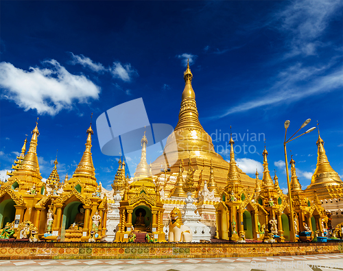 Image of Shwedagon pagoda