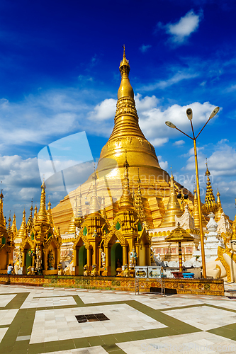 Image of Shwedagon pagoda
