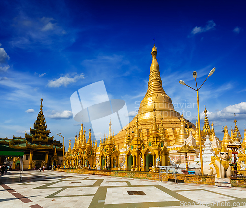 Image of Shwedagon pagoda