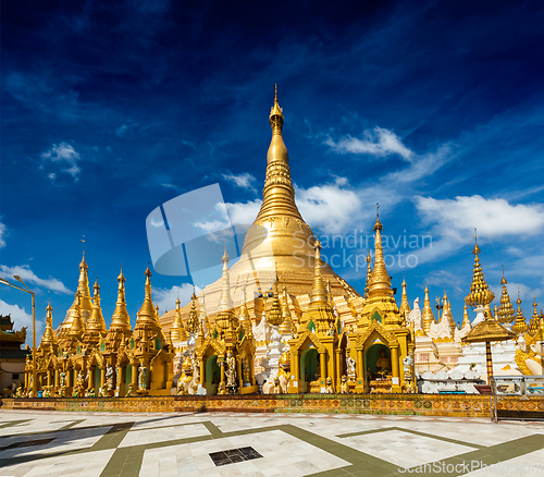 Image of Shwedagon pagoda