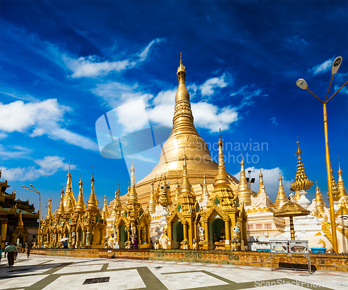 Image of Shwedagon pagoda