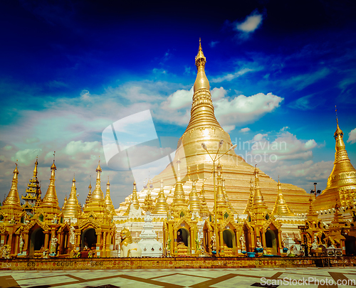 Image of Shwedagon pagoda