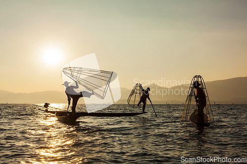 Image of Burmese fisherman at Inle lake, Myanmar