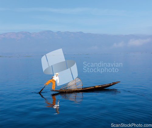 Image of Traditional Burmese fisherman at Inle lake