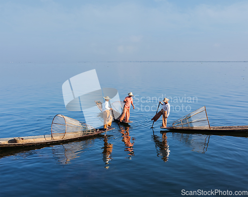 Image of Burmese fisherman at Inle lake, Myanmar