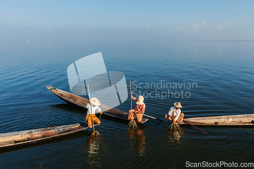 Image of Burmese fisherman at Inle lake, Myanmar