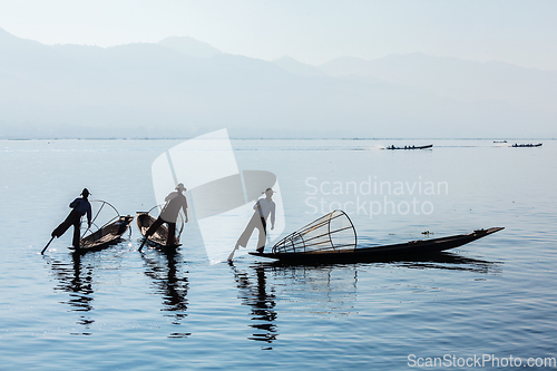 Image of Burmese fisherman at Inle lake, Myanmar