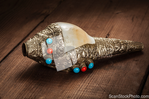 Image of Tibetan Buddhist Conch Shell Horn Dung-Dkar