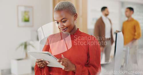 Image of Professional black woman, tablet and reading happy customer experience review, research results or report. Creative, business project and African designer smile for website info, design or feedback