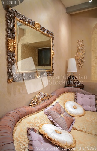 Image of the luxurious drawing-room