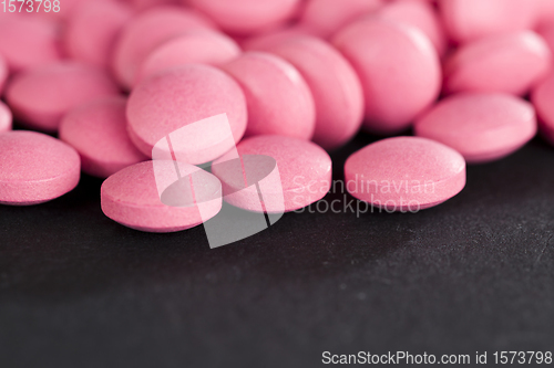 Image of medicines in the form of tablets