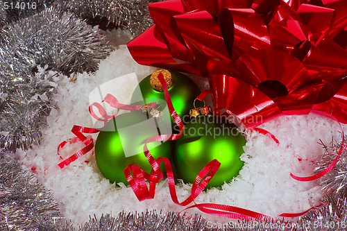 Image of Green Xmas Ornaments with Red Bow