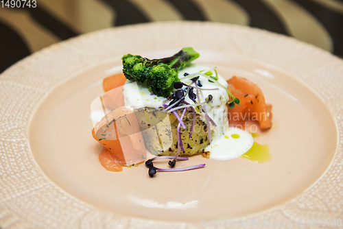 Image of Potato casserole with broccoli and salmon