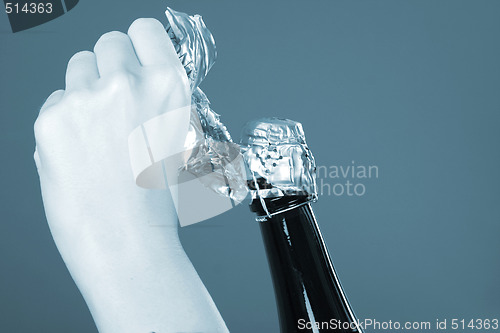 Image of Opening champagne bottle