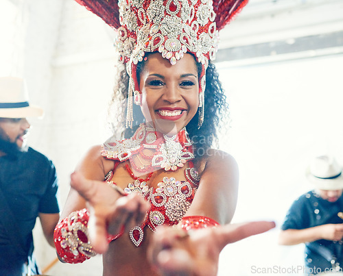 Image of Festival, carnival and portrait of samba dancer ready for performance, dancing and Mardi Gras concert in Brazil. Culture, party and happy Latin woman in costume with musical band for social event