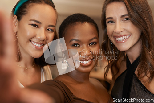 Image of Portrait, women or friends take a selfie at a party in celebration of New Years or social event on holiday vacation. Smile, faces or black woman taking pictures with happy people for social media