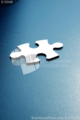 Image of puzzle pieces 