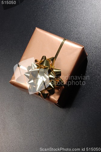 Image of A single gift box 