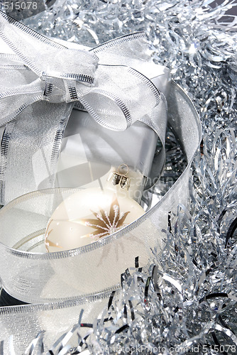Image of Christmas ball and gift