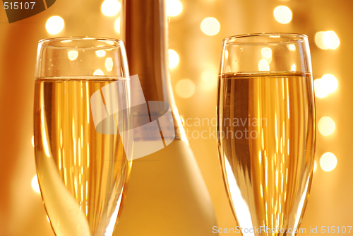 Image of Two glasses of champagne