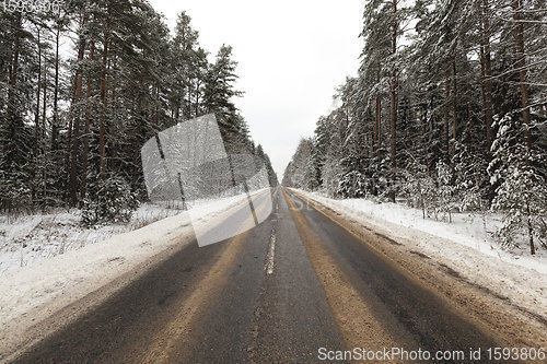 Image of narrow winter road