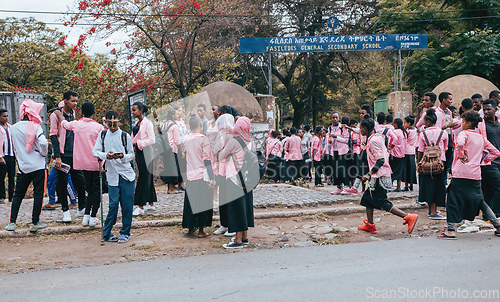 Image of Ethiopian students behind secondary school in Gondar, Ethiopia