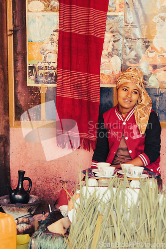 Image of Women preparing traditional bunna coffee, Dembecha, Ethiopia