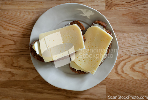 Image of sandwich with cheese