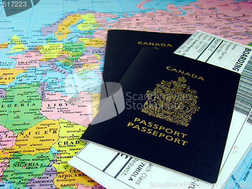 Image of Canadian passports